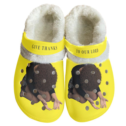 GIVE THANKS TO OUR LORD Women's Classic Clogs with Fleece